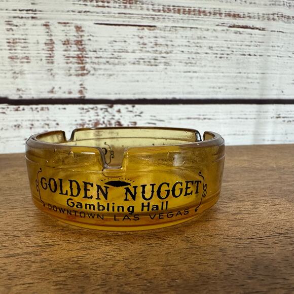 Vintage Las Vegas NV The Golden Nugget Tumbleweed Motel 3.5" Amber Glass Ashtray - Picture 1 of 4